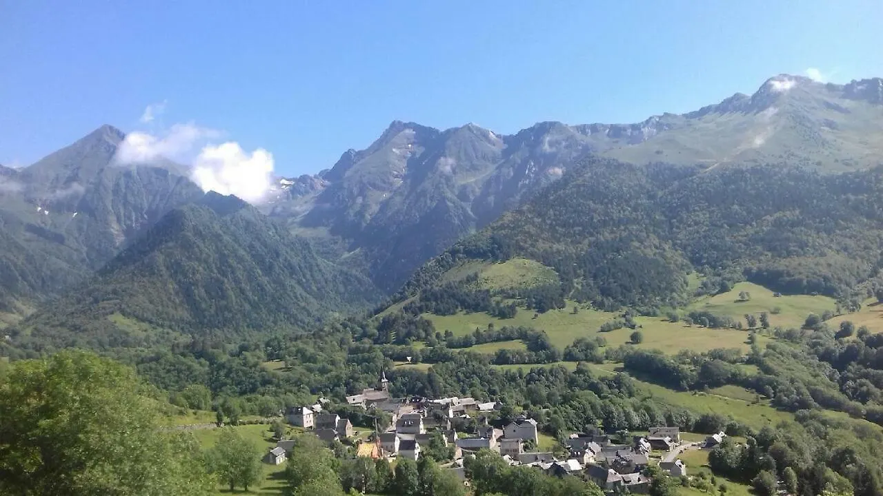 Studio St Lary Proche Du Centre, Au Calme Avec Vue Montagne Saint-Lary-Soulan